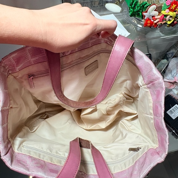 Chanel Pink Travel Ligne Tote Bag - Picture 4 of 6